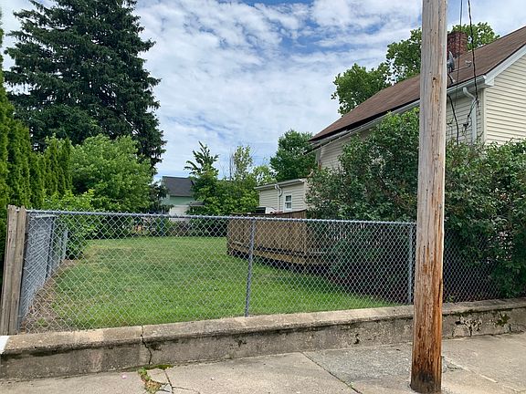 3rd image of 30 Granite St
