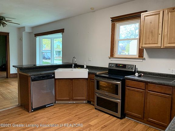 4th image of 2313 N Bond St