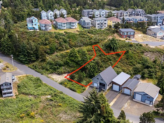 4th image of 2100 Grand Ave