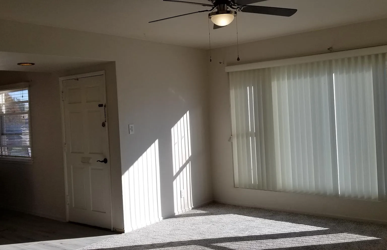 3 bed, 1066 sqft, $3,700 — Photo 1