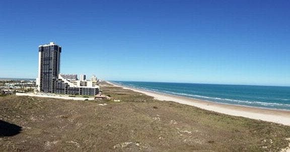 5th image of 310 Padre Blvd