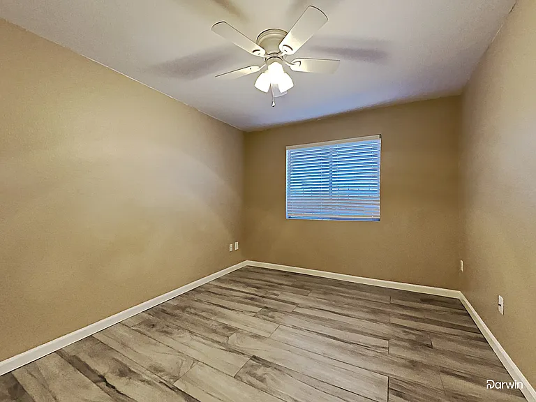 12229 N 47th Ln — Photo 16