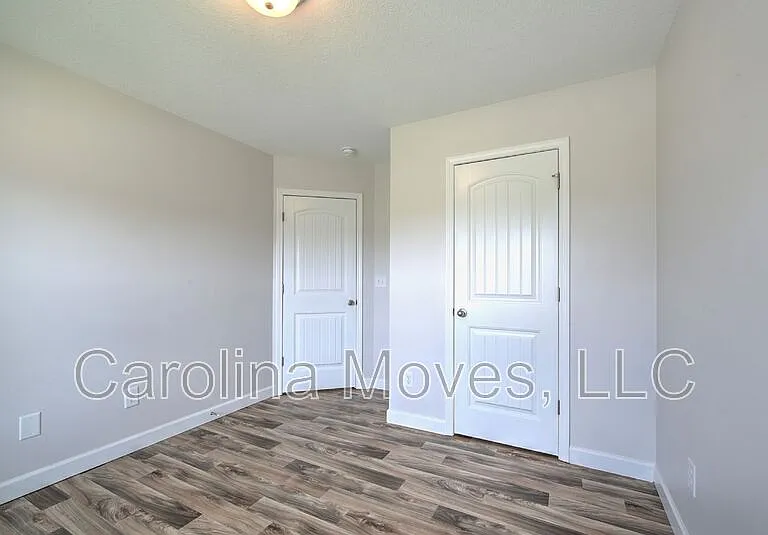 1303 Lindale Pl — Photo 15