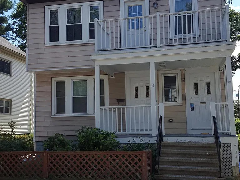 41 Hilton St — Photo 1