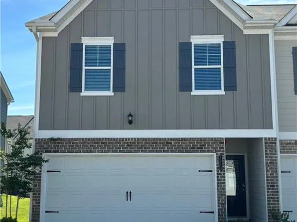 11714 Chatham Dr, Hampton, GA 30228