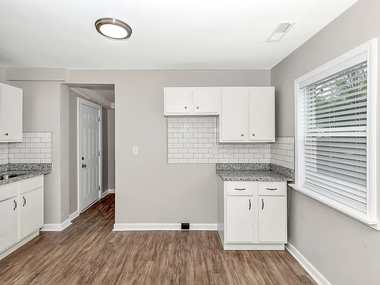 4304 9th Ave SW — Photo 7