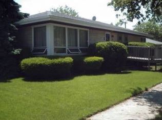 9400 S Kolmar Ave, Oak Lawn, IL 60453