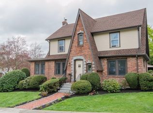 6 Gale Rd, Belmont, MA 02478