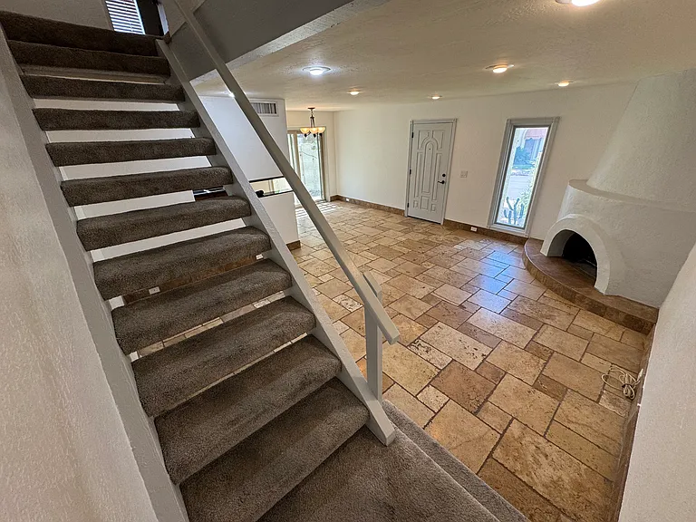 1802 E Frier Dr #1 — Photo 11