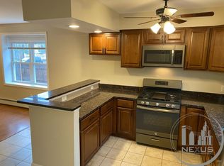 7 View St #1, Providence, RI 02908