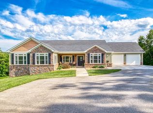 2388 Lubna Dr, Christiansburg, VA