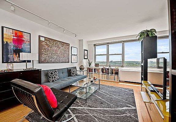 4th image of 7025 Yellowstone Blvd APT 21P