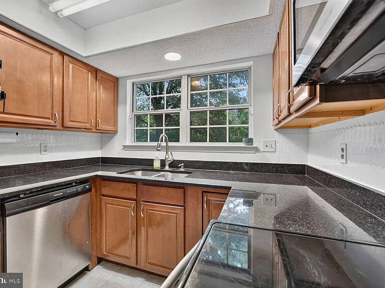 12103 Green Ledge Ct #101 — Photo 13