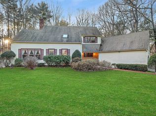 276 Old Farm Rd, Hanover, MA 02339