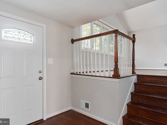 5th image of 6 Alsace Ln