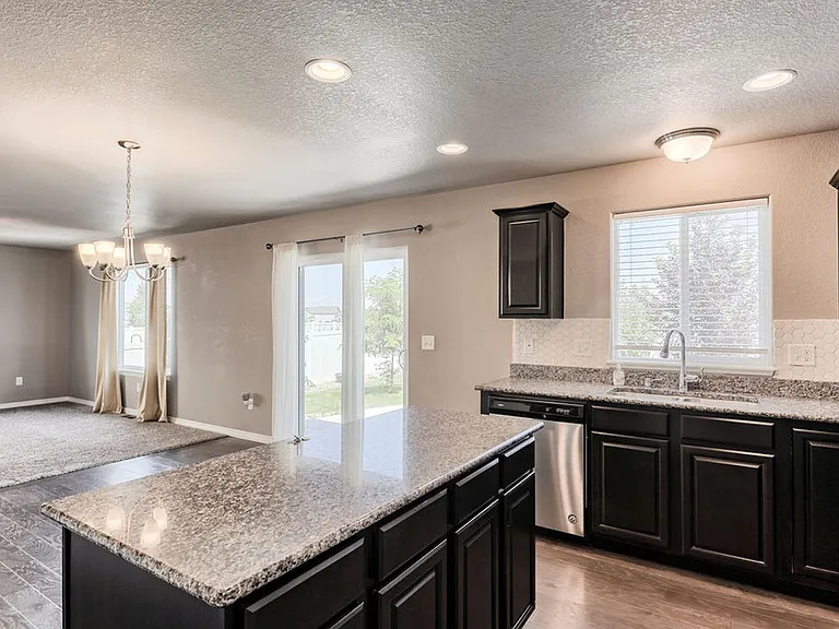 1748 Ruddlesway Dr — Photo 15