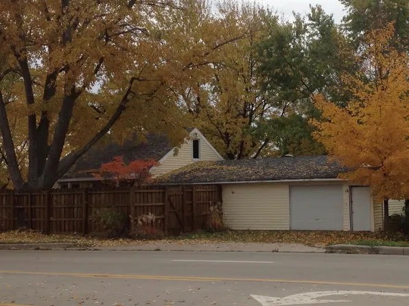 16974 Douglas Rd, Mishawaka, IN 46545