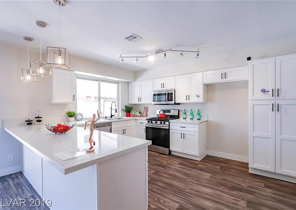 1st image of 4775 El Tesoro Ave