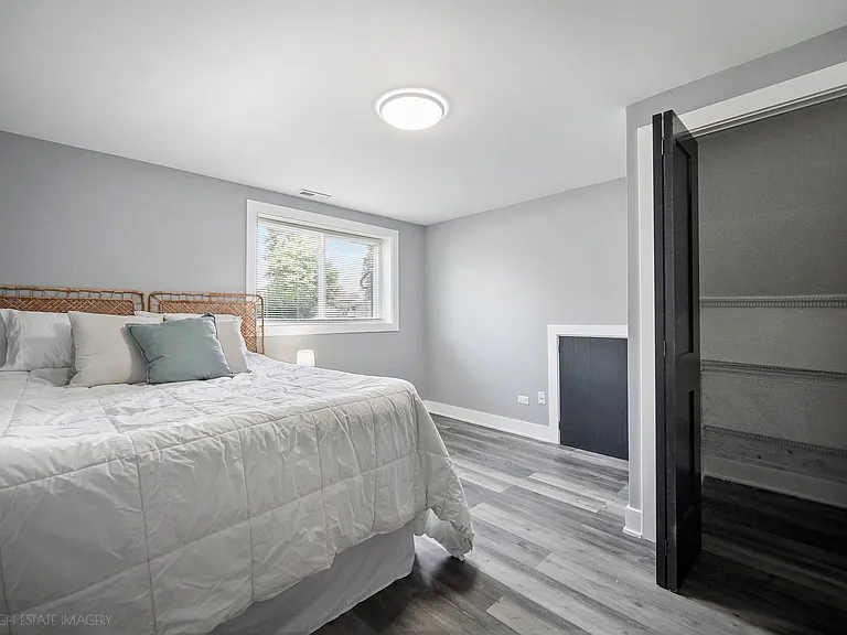 10403 Barnard Dr — Photo 15