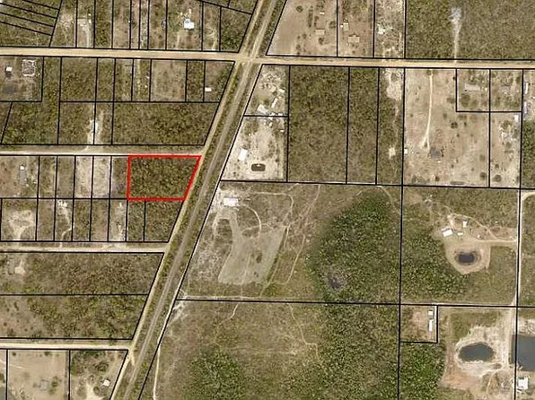 Dixie Ave, Fountain, FL 32438