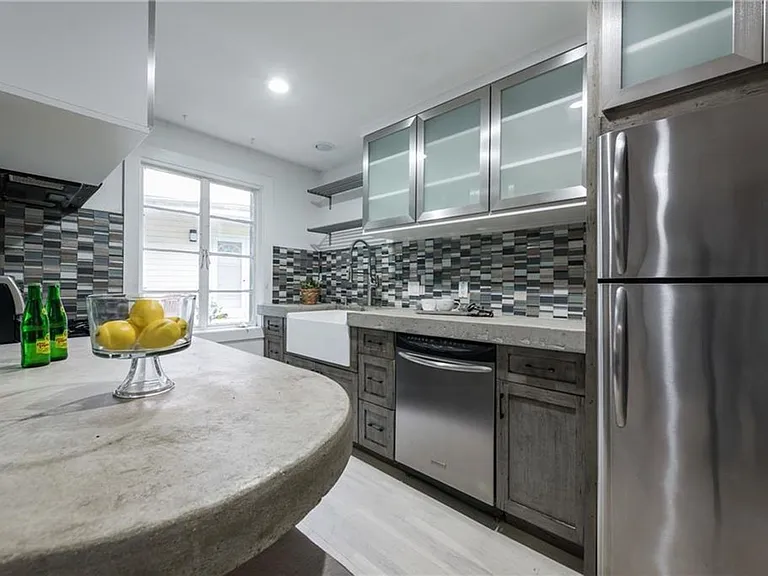 1212 Castle Hill St #7 — Photo 19
