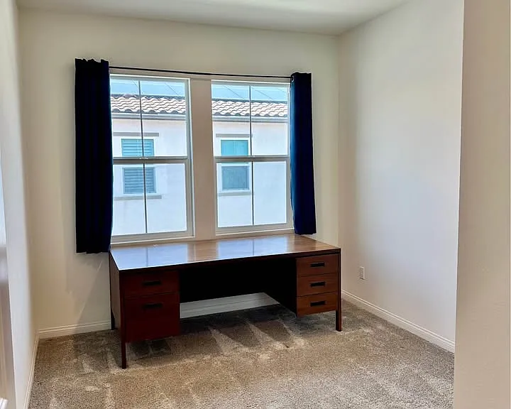 10761 Graphite St — Photo 9