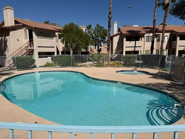 829 Rock Springs Dr #102 — Photo 3