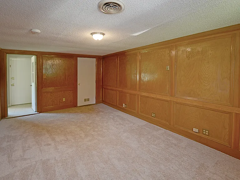 5108 Gray Dr — Photo 6
