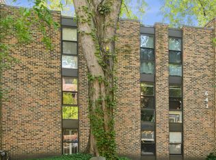 643 W Barry Ave APT 1A, Chicago, IL 60657