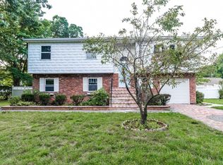 49 The Blvd, Amityville, NY 11701