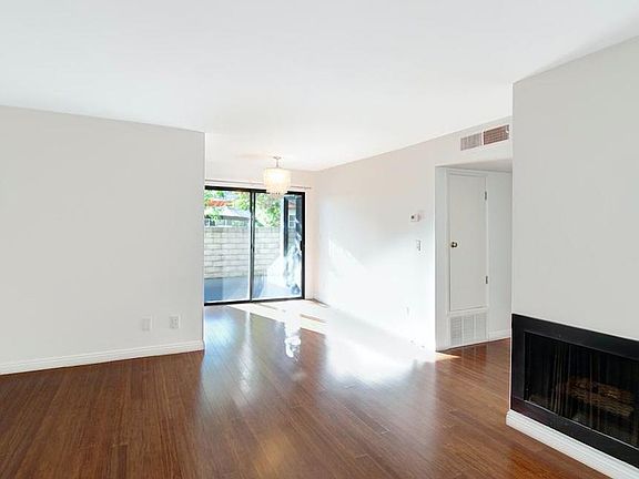4th image of 12629 Caswell Ave #2