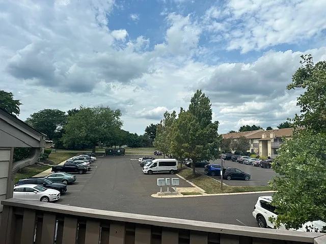 406 Stockton Ct — Photo 17