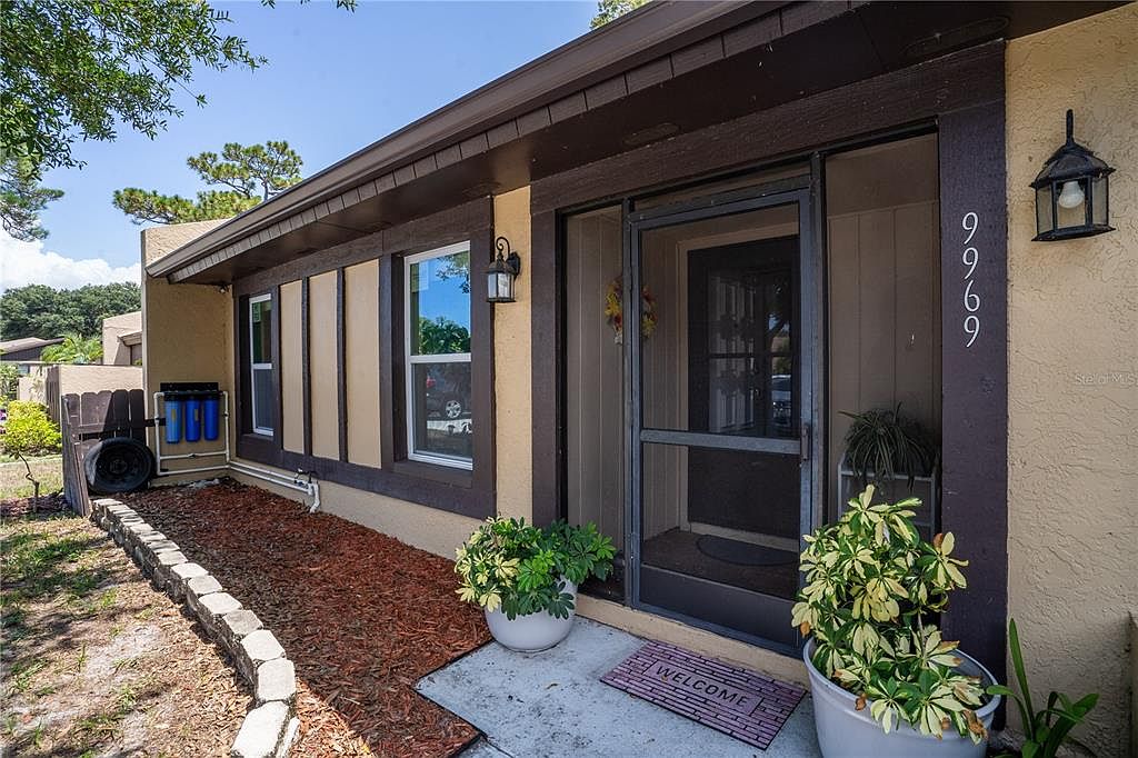 9969 88th St N, Seminole, FL 33777 Zillow