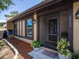 9969 88th St N, Seminole, FL 33777