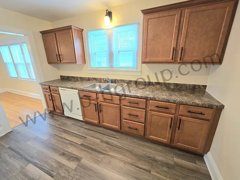 6016 12th Ave — Photo 21