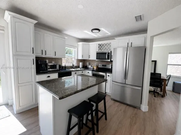 10708 NW 12th Mnr, Plantation, FL 33322