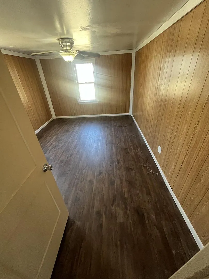 Welcome to 413 E Allison in Nevada, MO! — Photo 4