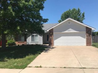 2509 Springdale Dr, Columbia, MO 65202