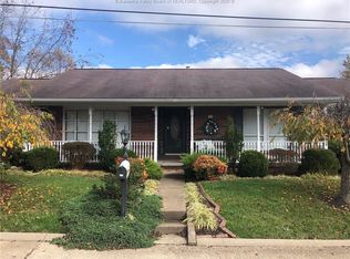 215 Trap Post Rd, South Charleston, WV 25309