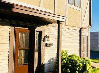 6084 Fremont Dr, Hanover Park, IL 60133