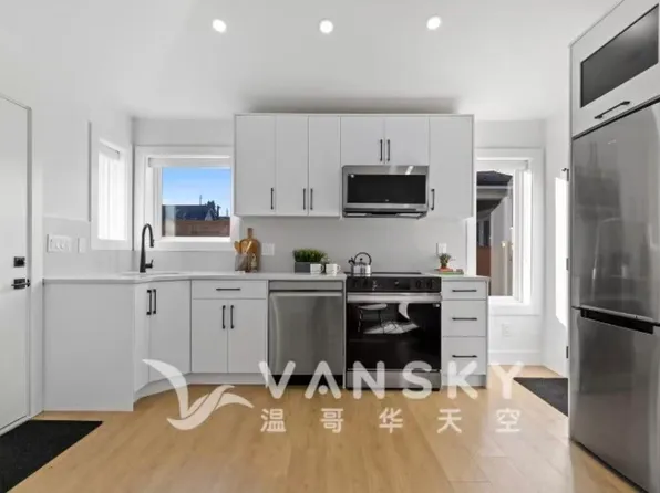 2XX Osborne Ave, New Westminster, BC V3L 1Y8