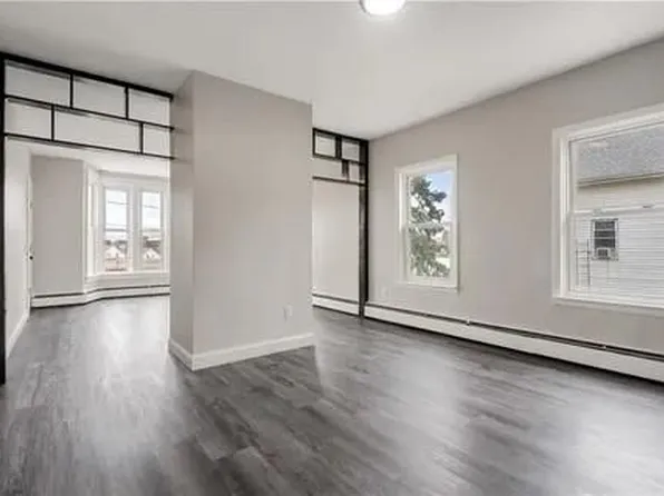 132 Railroad St, Central Falls, RI 02863