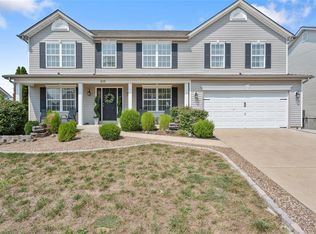 215 Ashford Oaks Dr, Wentzville, MO 63385