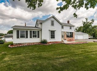 751 Stoney Point Rd SW, Cedar Rapids, IA 52404