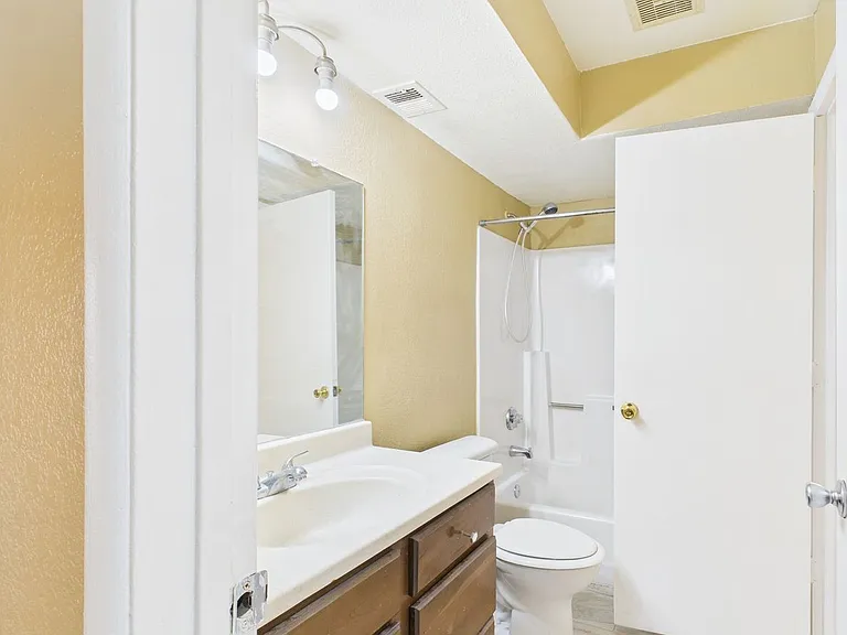 5236 W Peoria Ave #140 — Photo 10