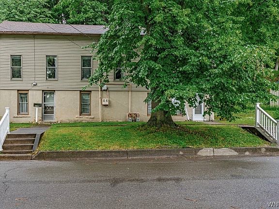 3rd image of 92 Garden St