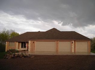 2108 Ridge Rd, Lake Geneva, WI 53147