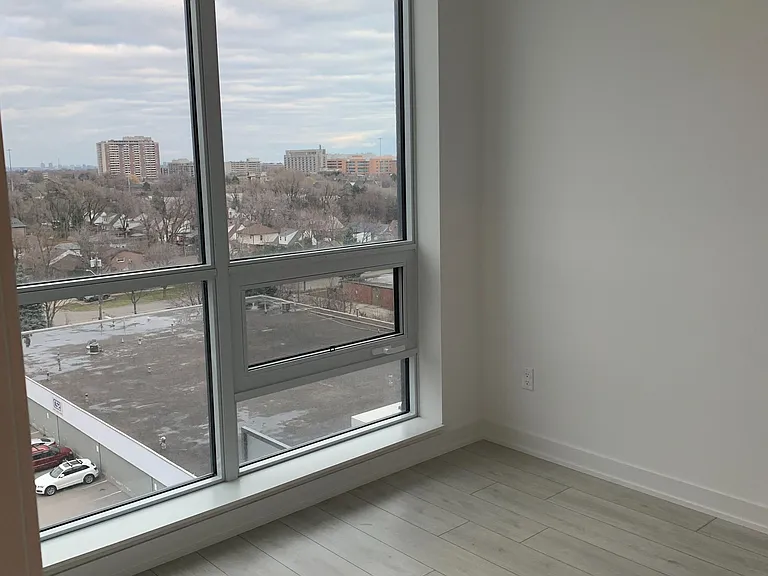 31 Tippett Rd #817 — Photo 8