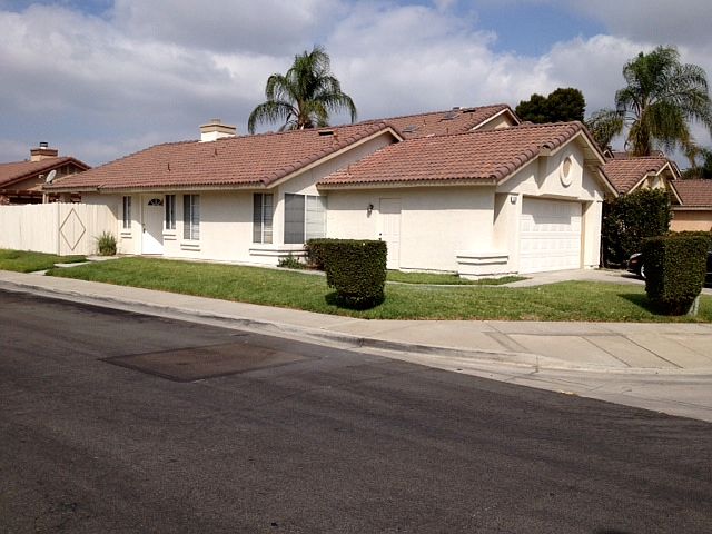 1st image of 11367 Larchwood Dr