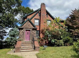 325 Barr Ave, Teaneck, NJ 07666